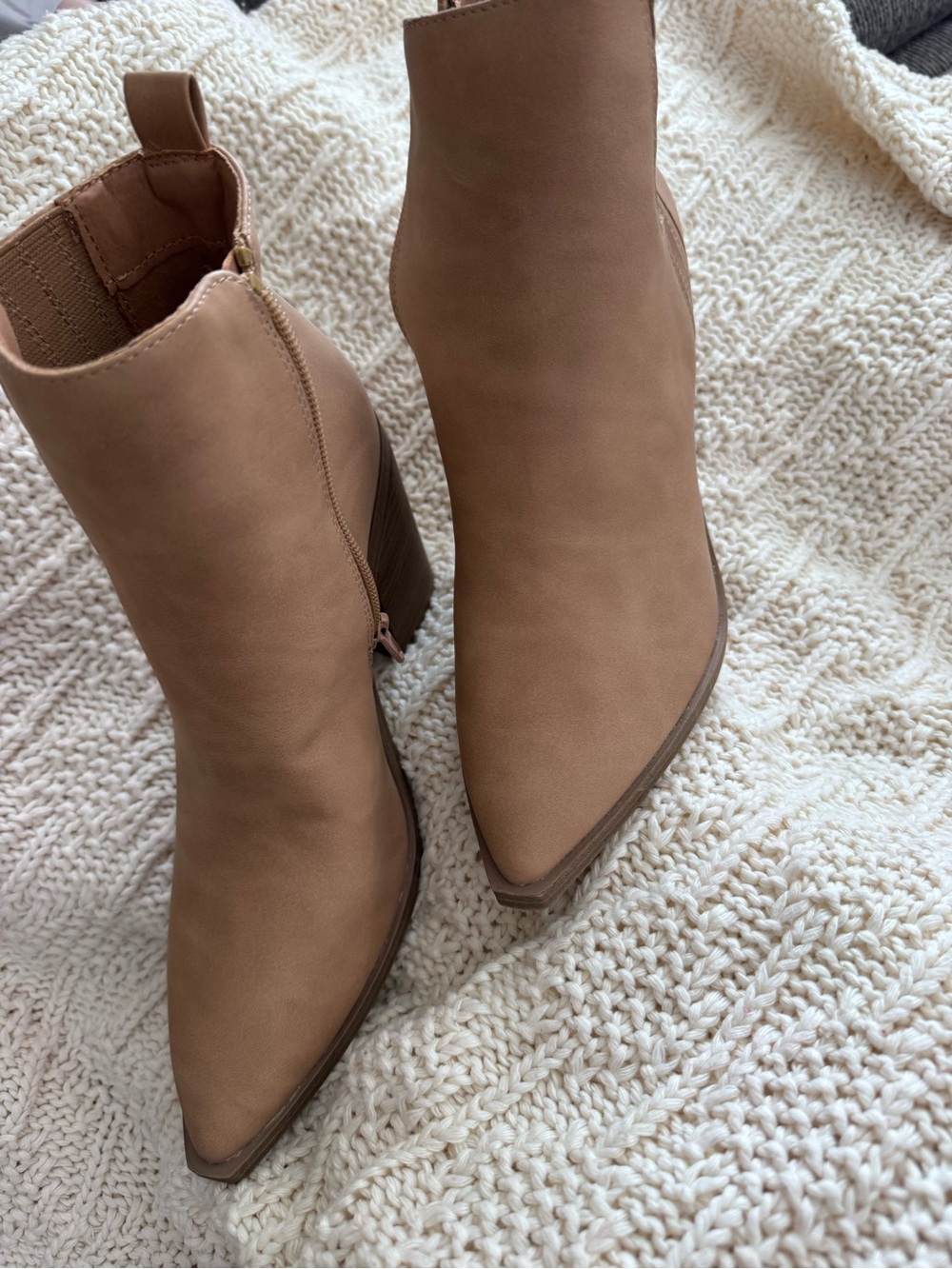 Women’s Tan Pointed Toe Block Heel Ankle Boot